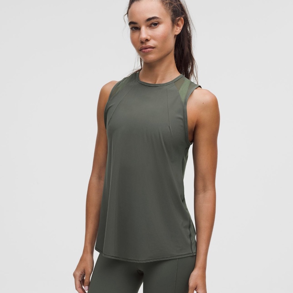 Lululemon Sculpt Tank, Palm Deco, Size 14